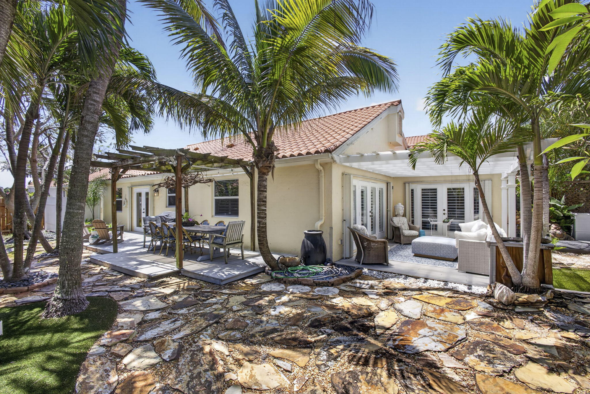 CRYSTAL POINTE 2 - Residential