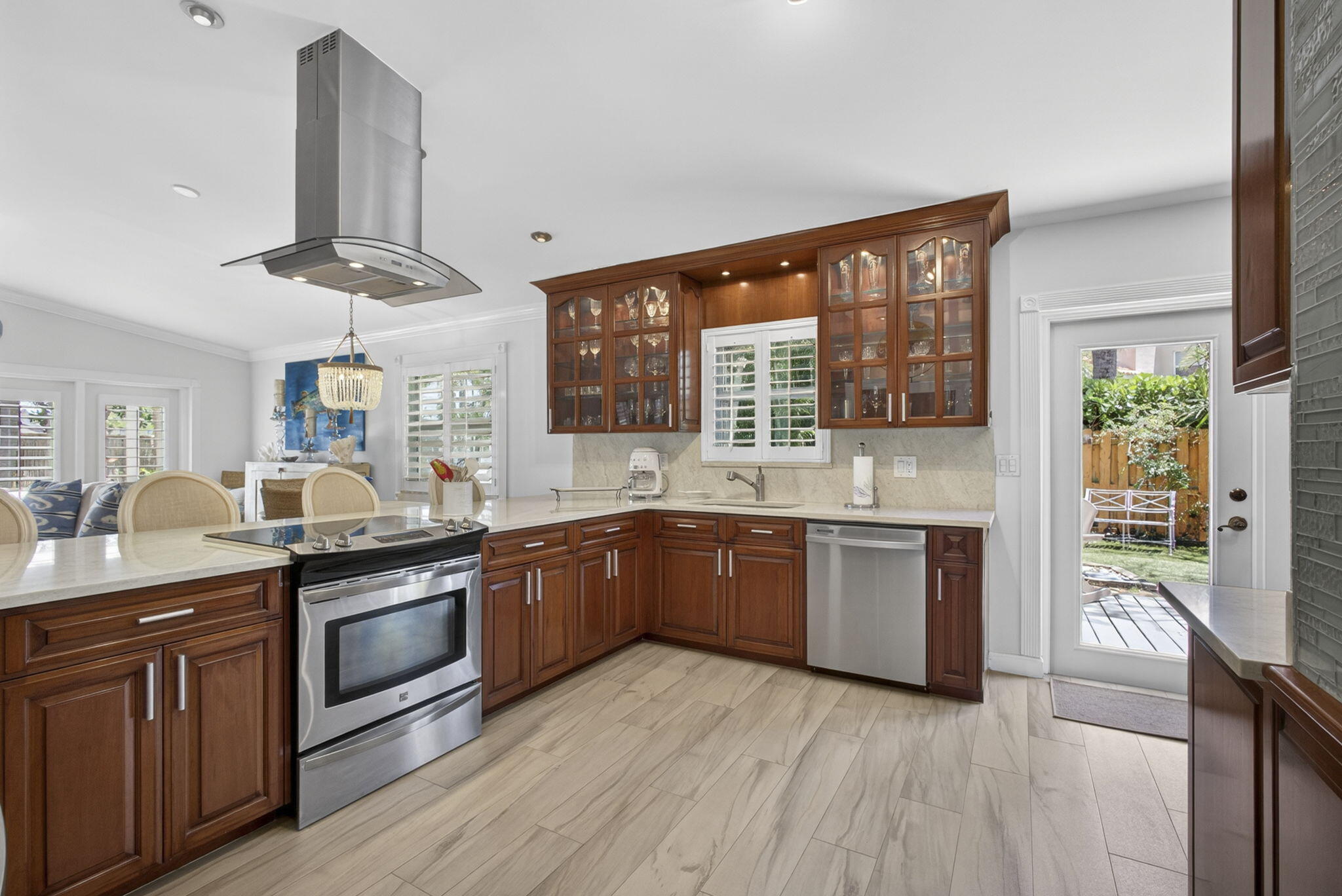 CRYSTAL POINTE 2 - Residential