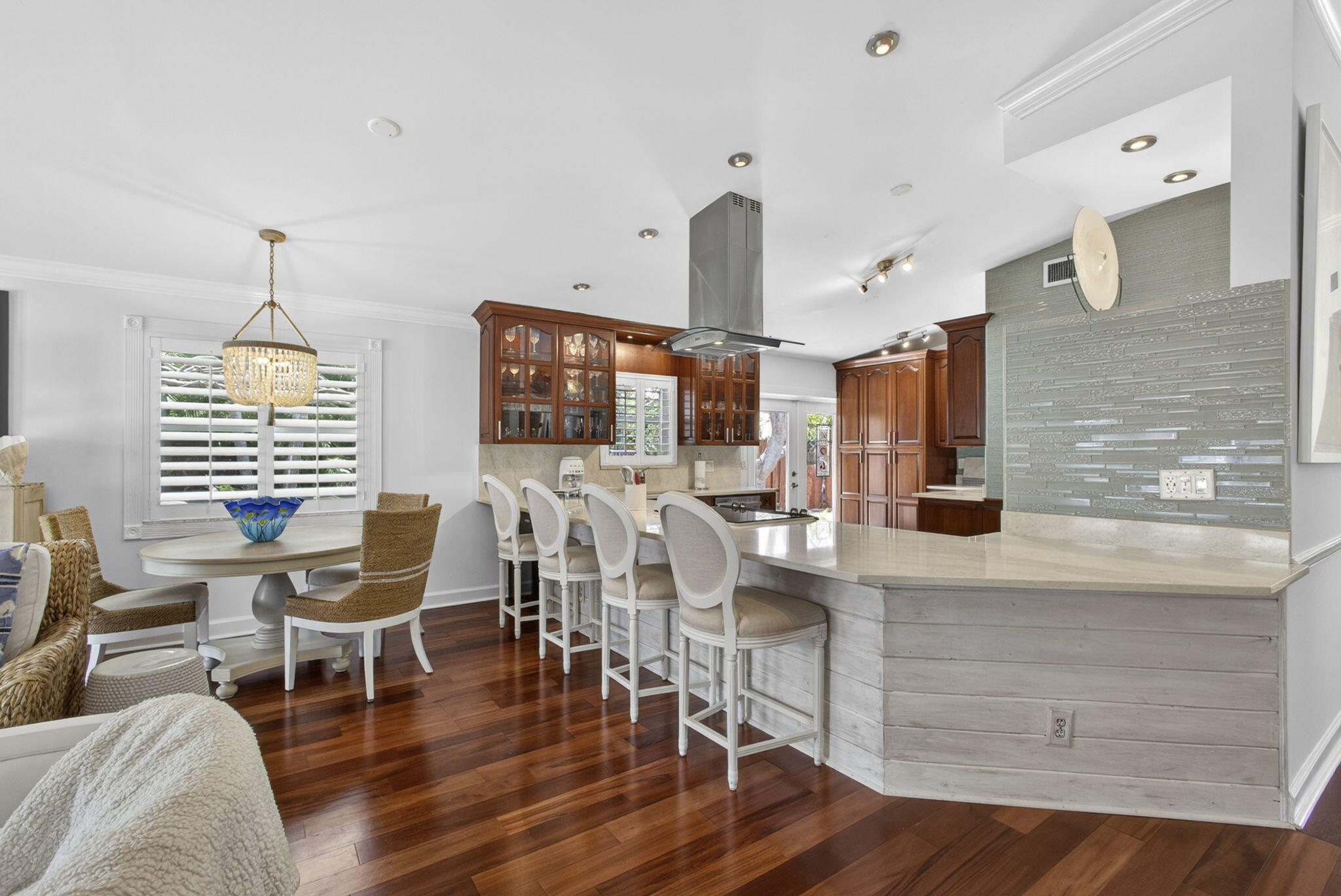 CRYSTAL POINTE 2 - Residential