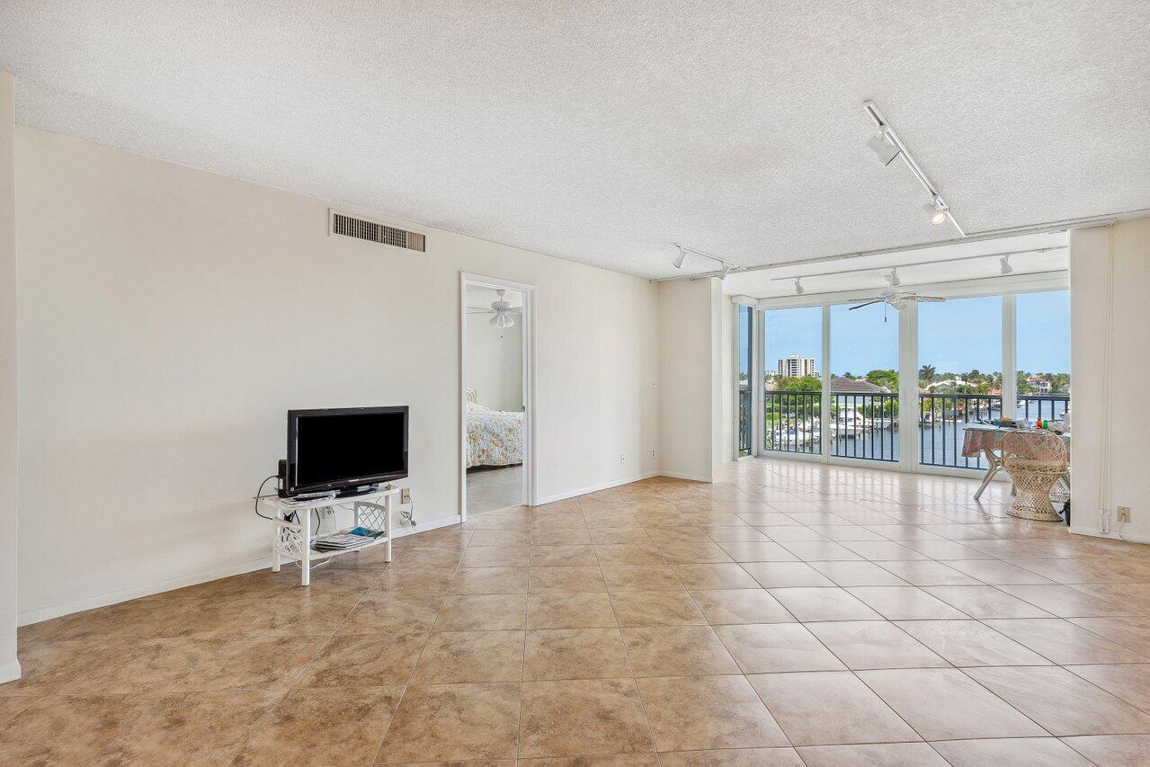 TROPIC BAY CONDOMINIUM & MARINA - Residential