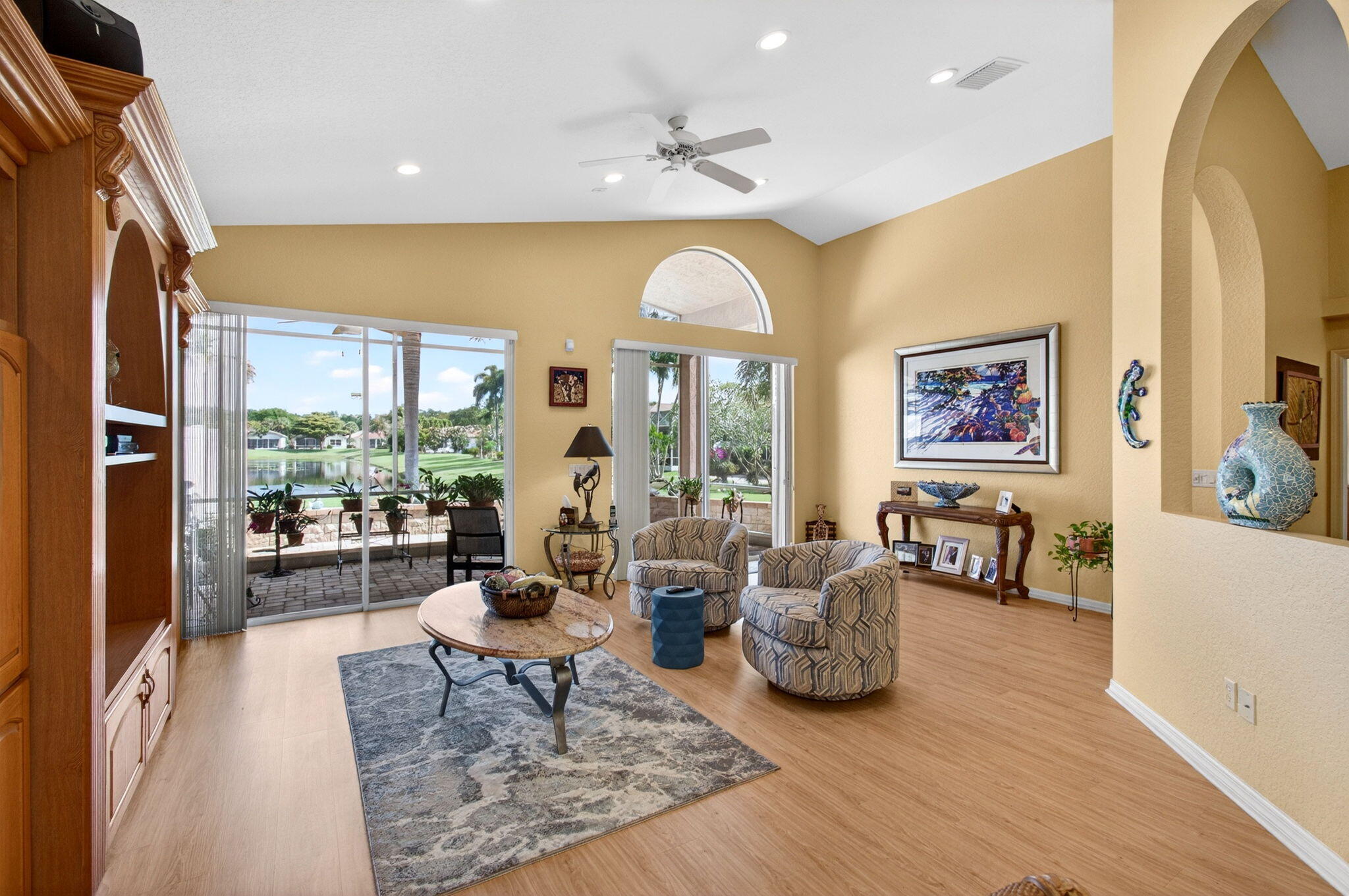 CORAL LAKES - Residential