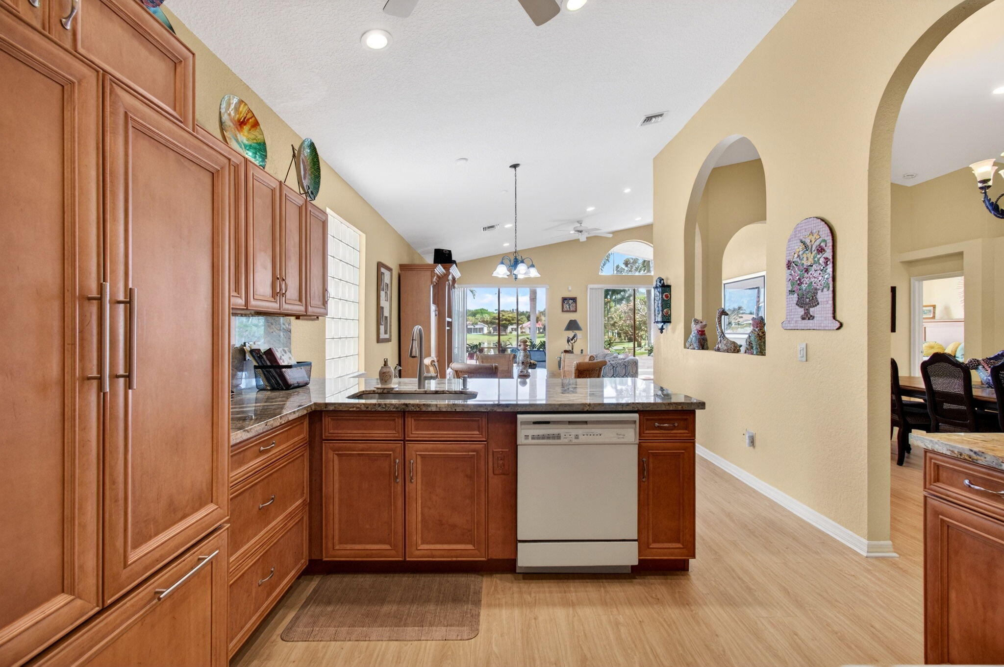 CORAL LAKES - Residential