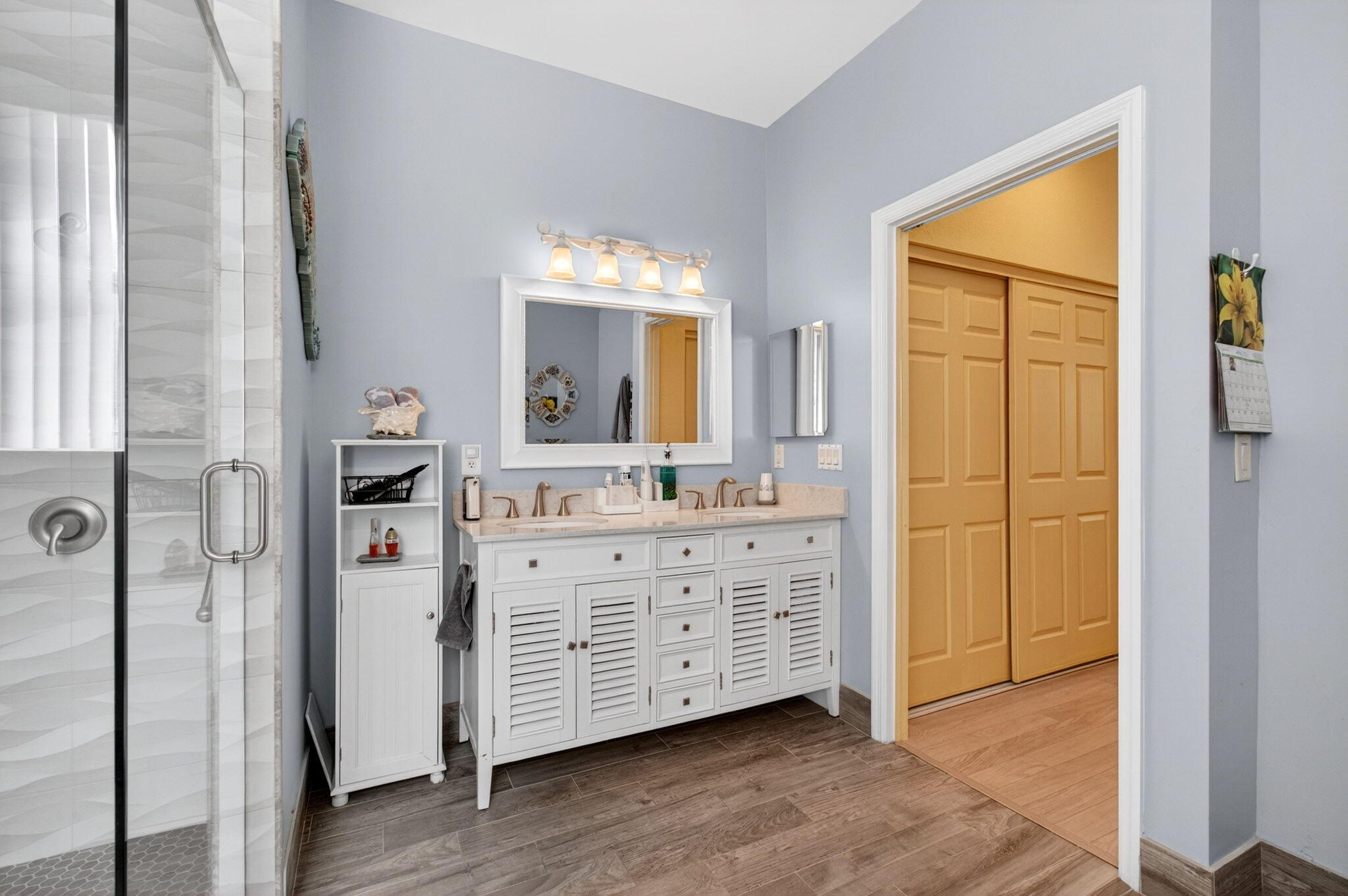 CORAL LAKES - Residential