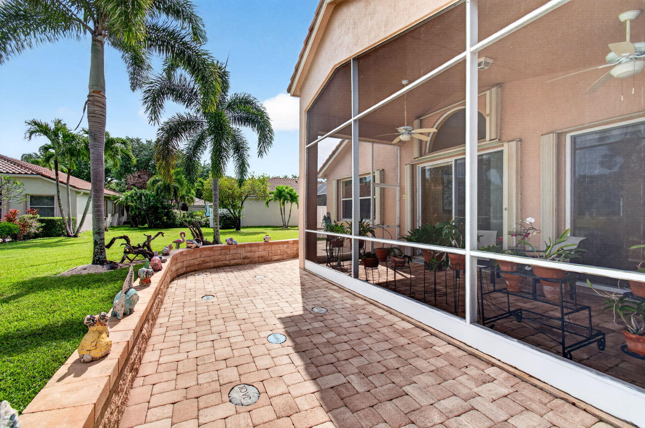 CORAL LAKES - Residential