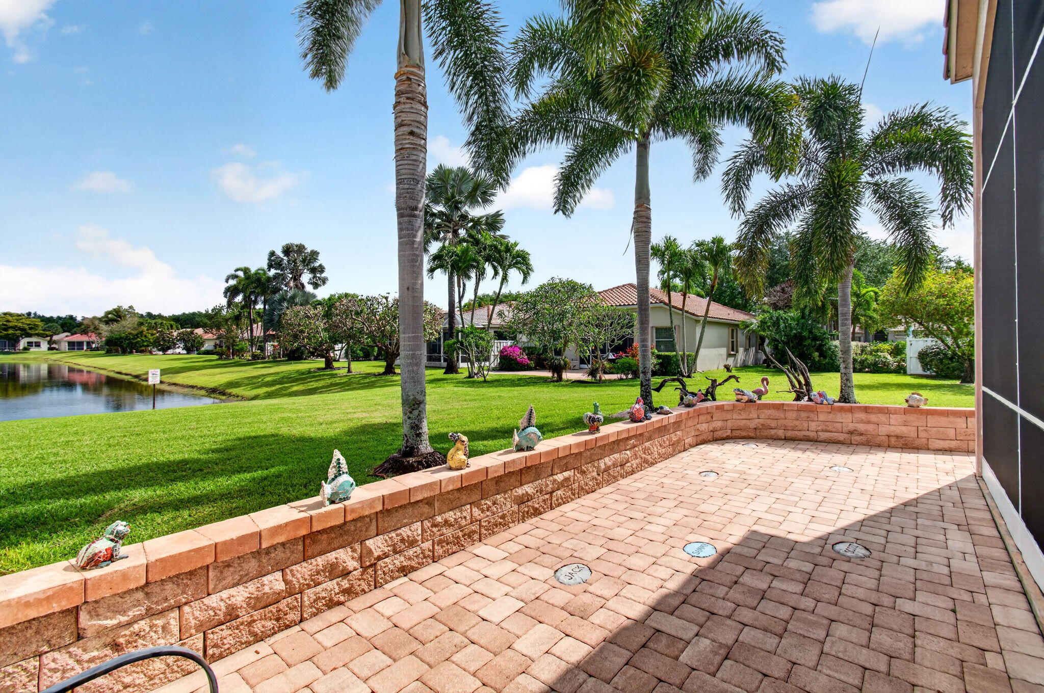 CORAL LAKES - Residential