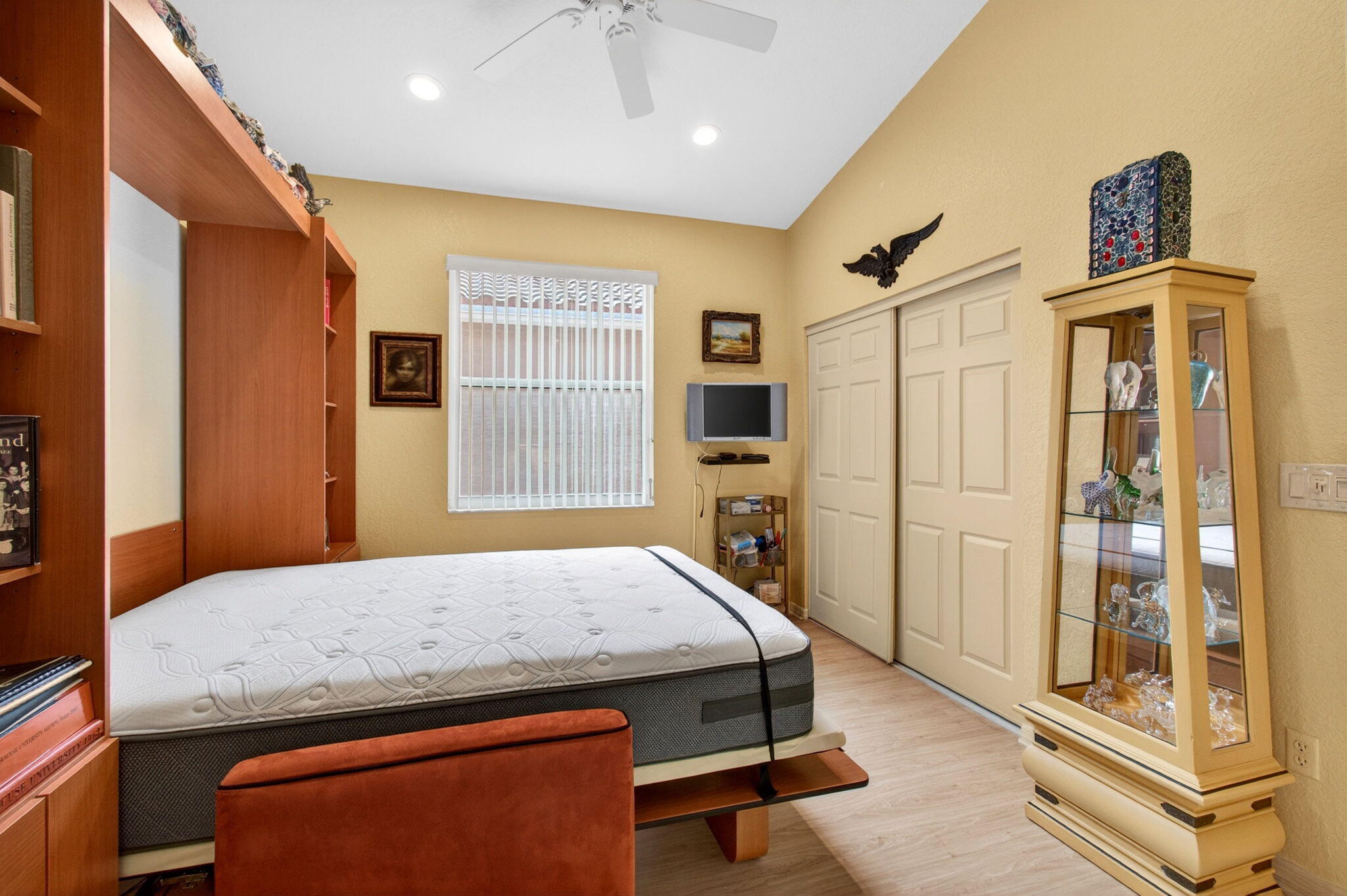 CORAL LAKES - Residential