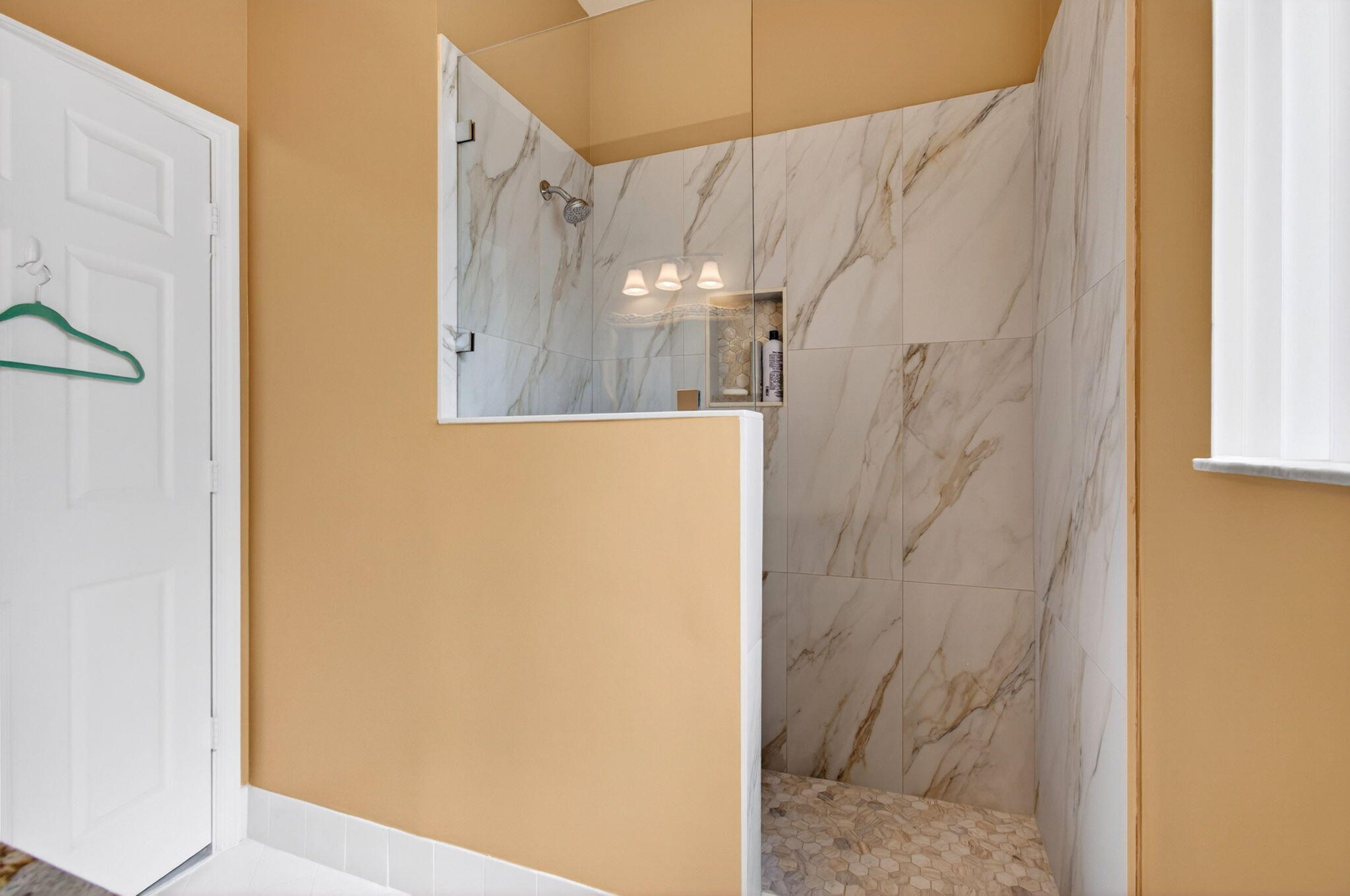 CORAL LAKES - Residential