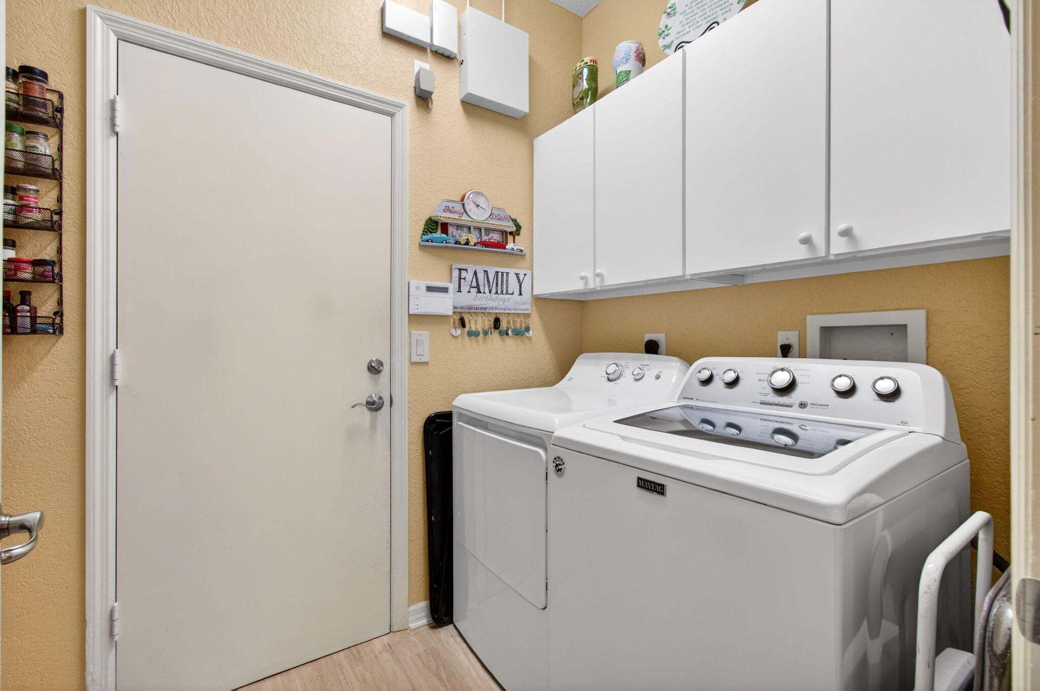 CORAL LAKES - Residential