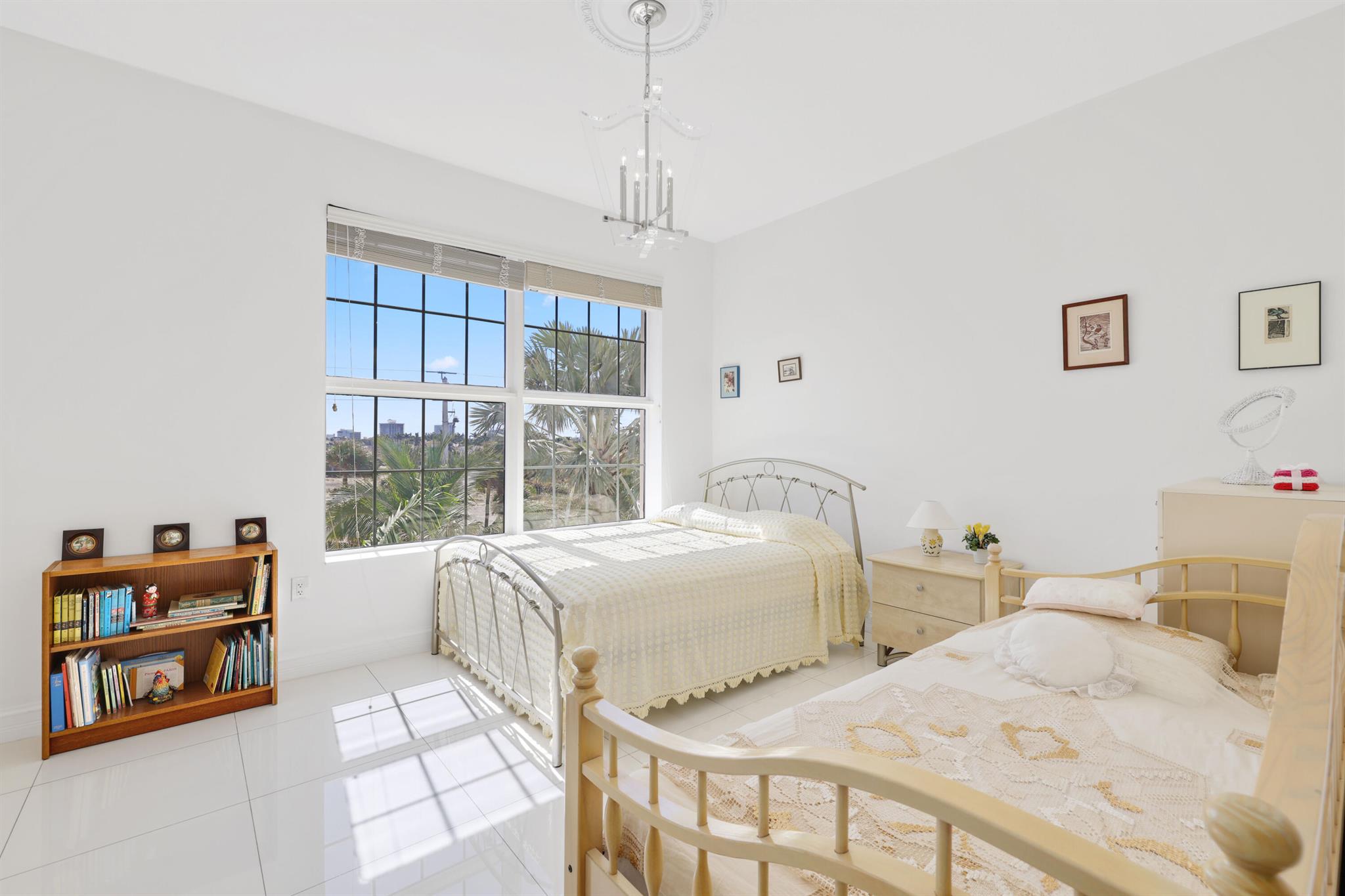 MERIDIAN AT ONE NORTH OCE - Residential