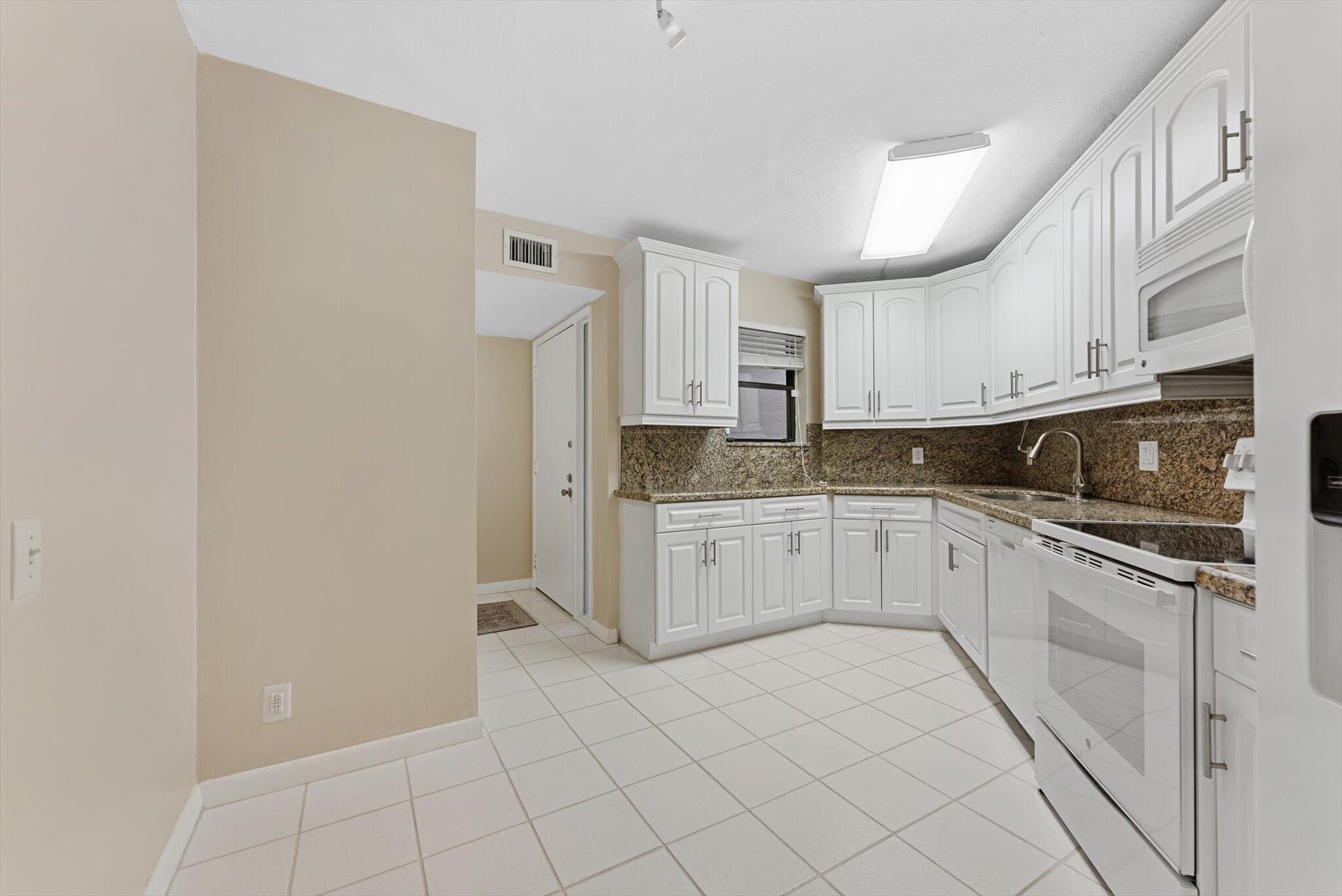 5651 Camino Del Sol 103