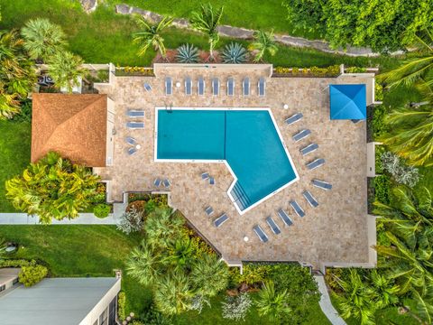 5651 Camino Del Sol 103 Boca Raton FL 33433