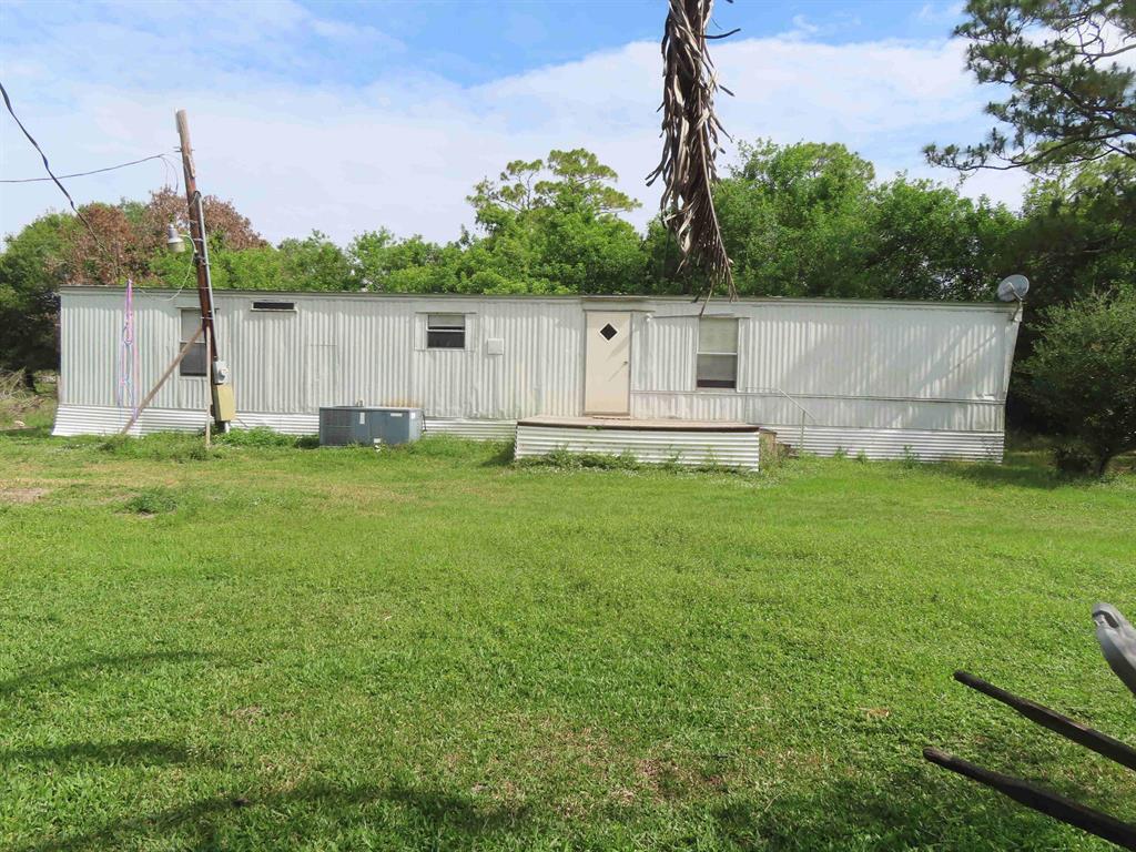 18496 Glades Cut Off Road