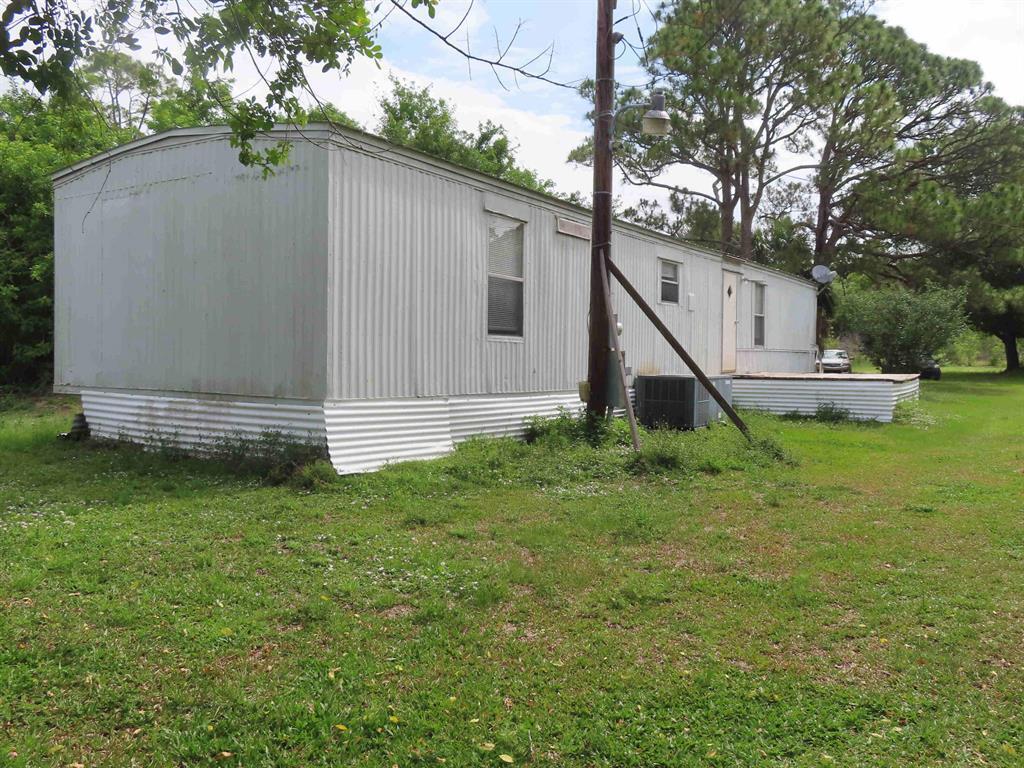 18496 Glades Cut Off Road
