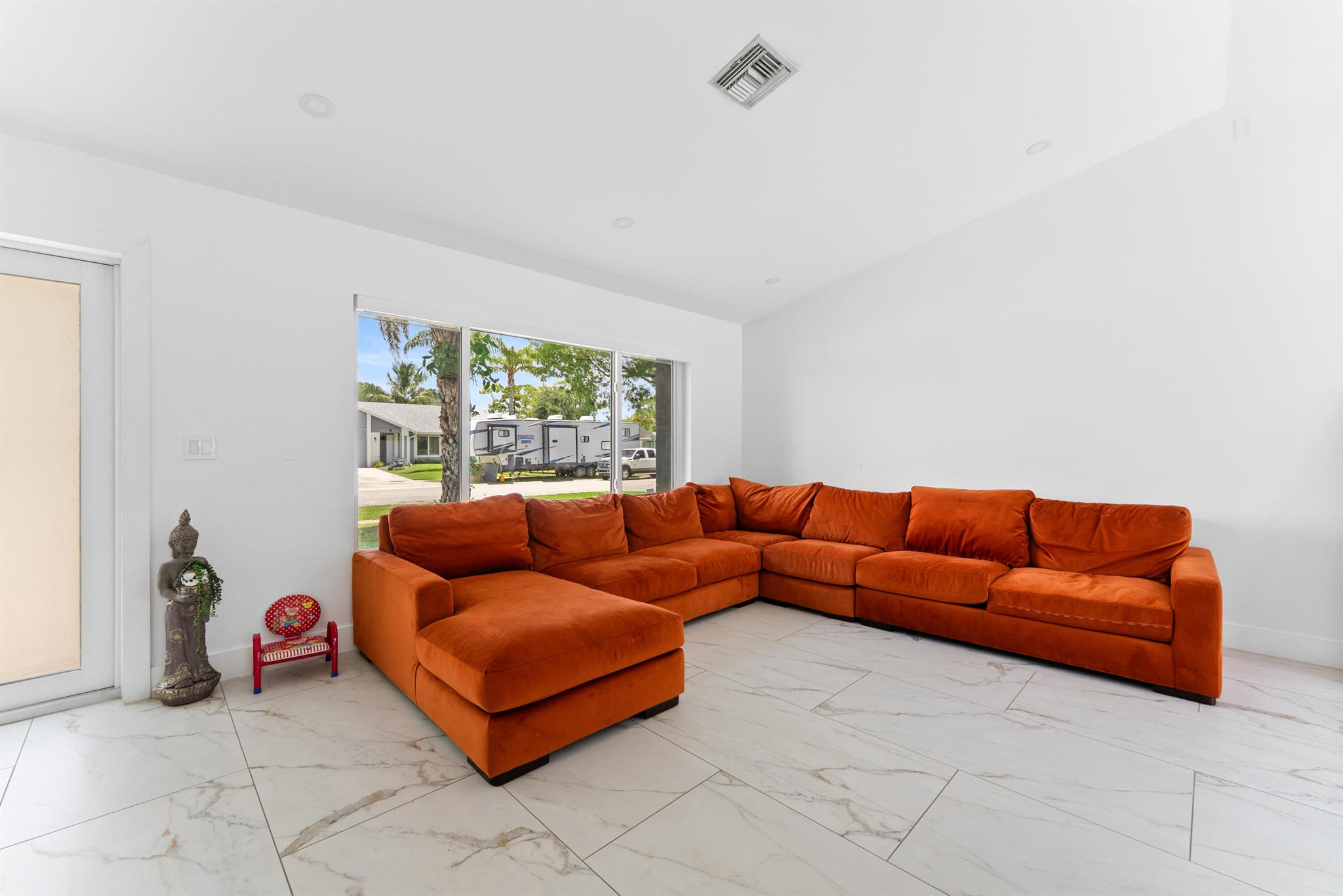 112 Parkwood Dr Drive