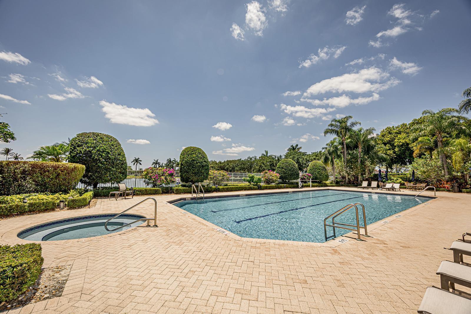 SHORES AT BOCA RATON PH 1 - Residential