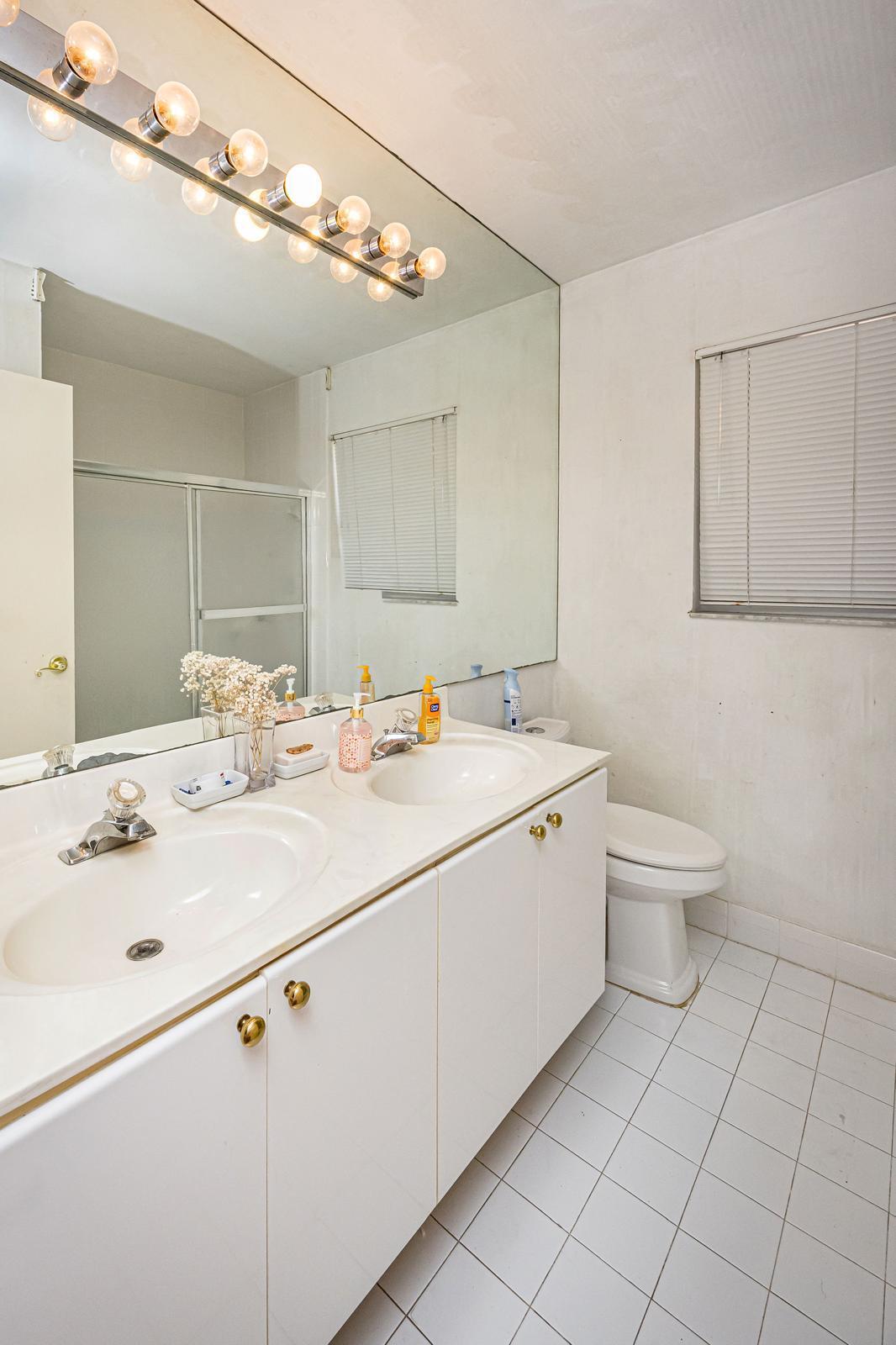 SHORES AT BOCA RATON PH 1 - Residential