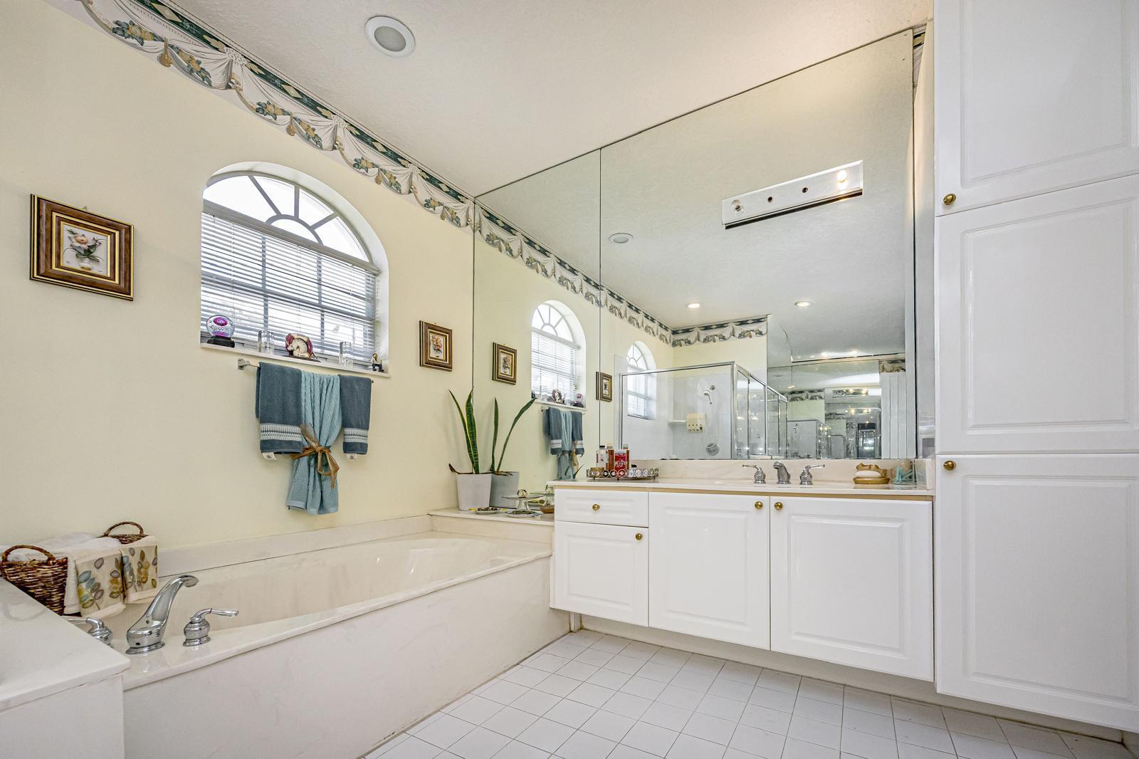 SHORES AT BOCA RATON PH 1 - Residential