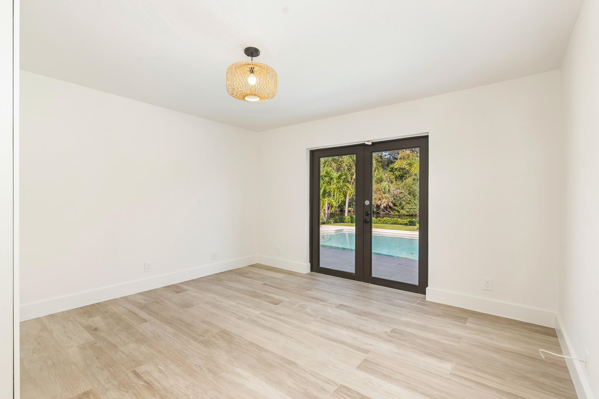 SOUTH LAKE SHORES - Residential