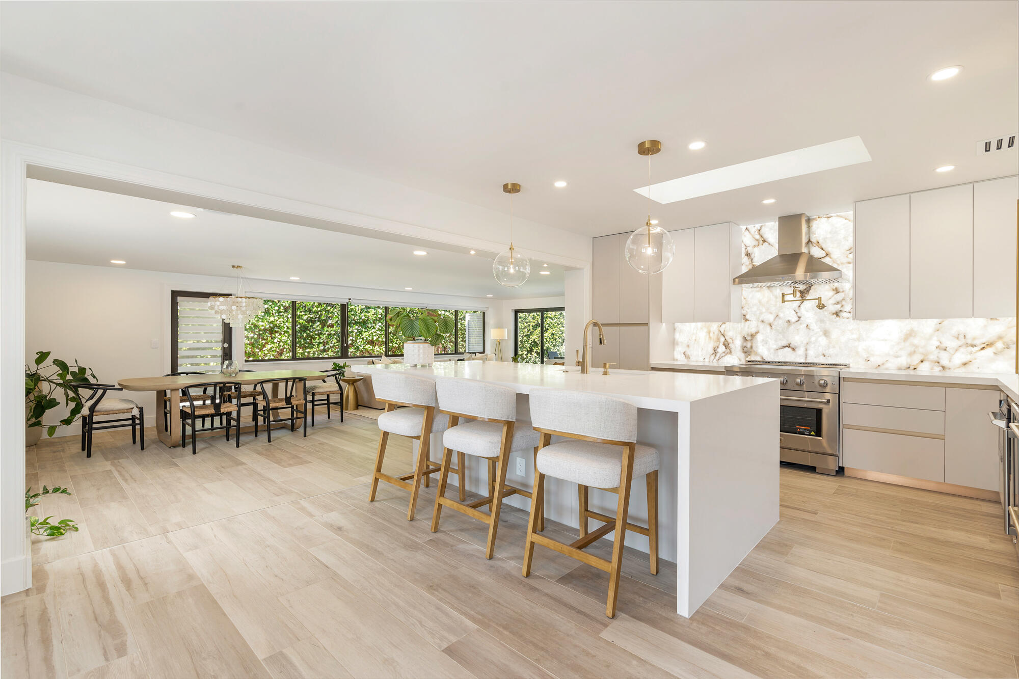 SOUTH LAKE SHORES - Residential