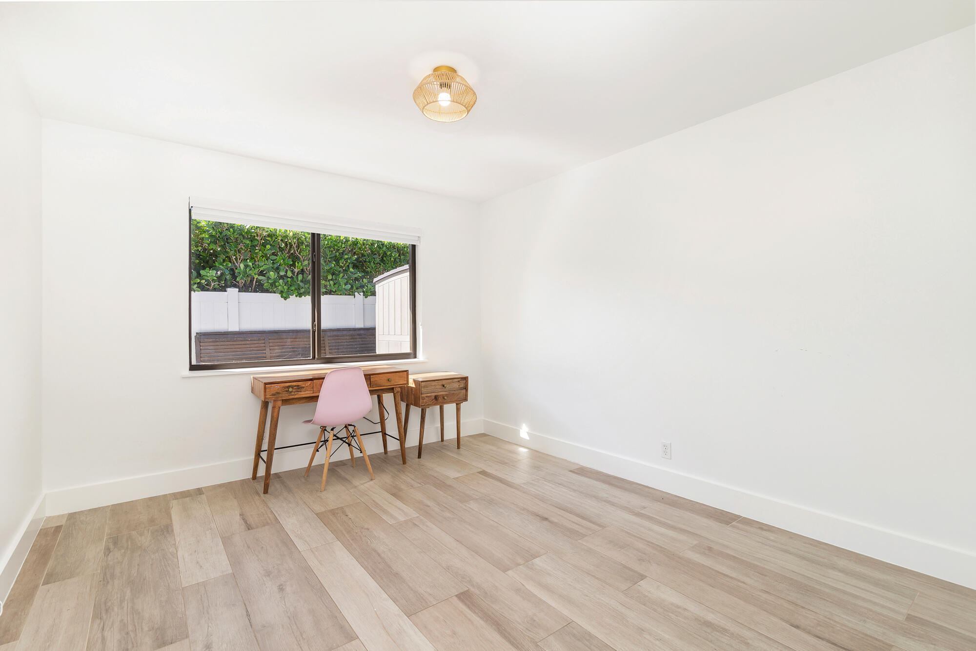 SOUTH LAKE SHORES - Residential