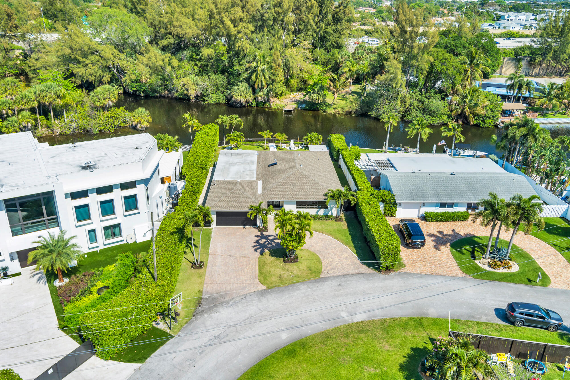 SOUTH LAKE SHORES - Residential