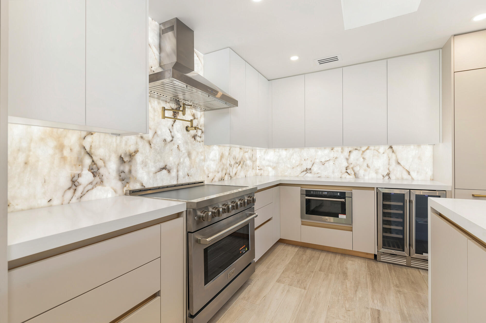 SOUTH LAKE SHORES - Residential