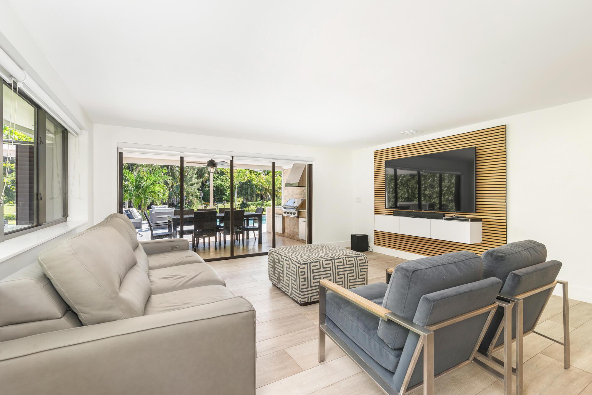 SOUTH LAKE SHORES - Residential