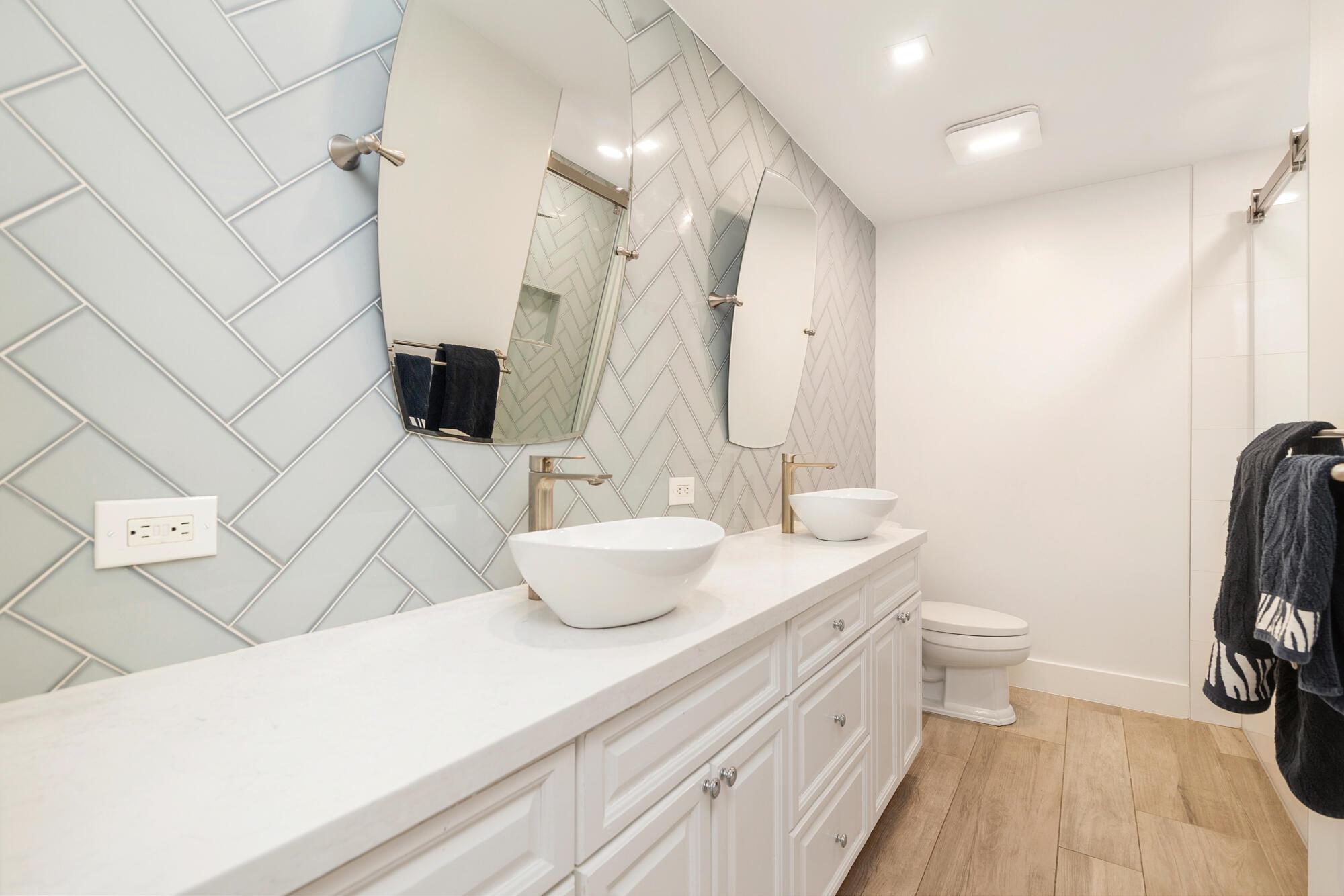 SOUTH LAKE SHORES - Residential