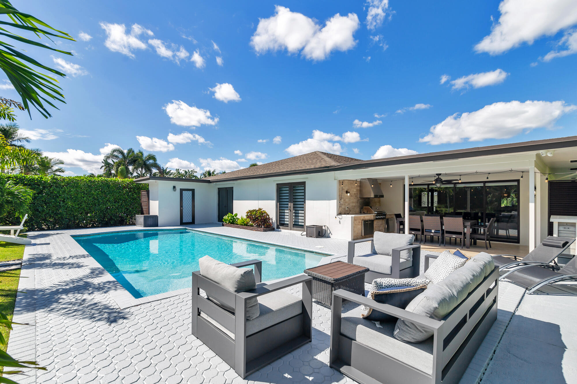 SOUTH LAKE SHORES - Residential