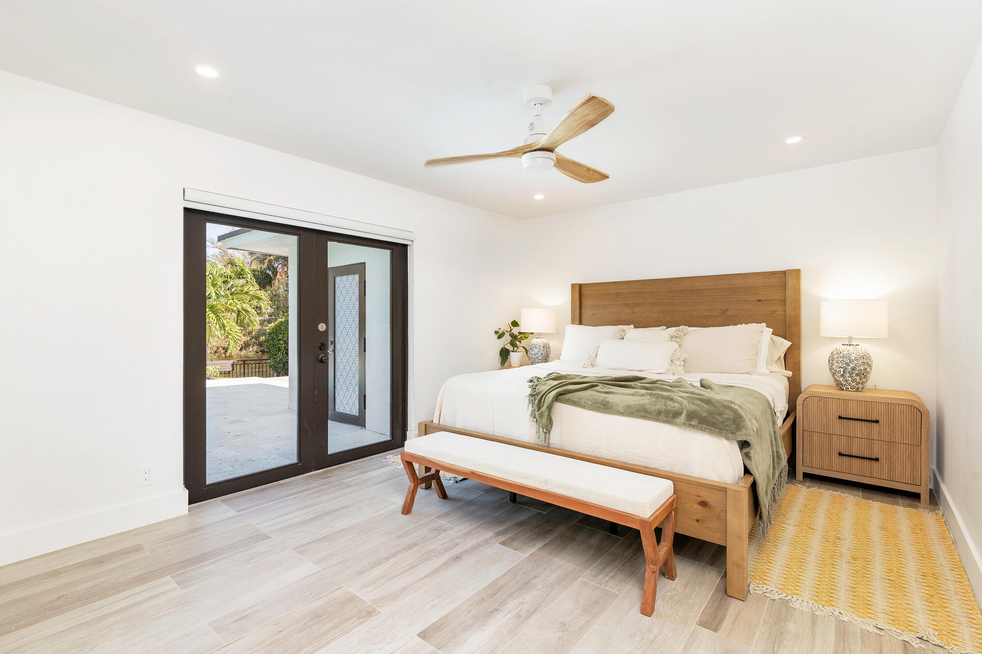 SOUTH LAKE SHORES - Residential