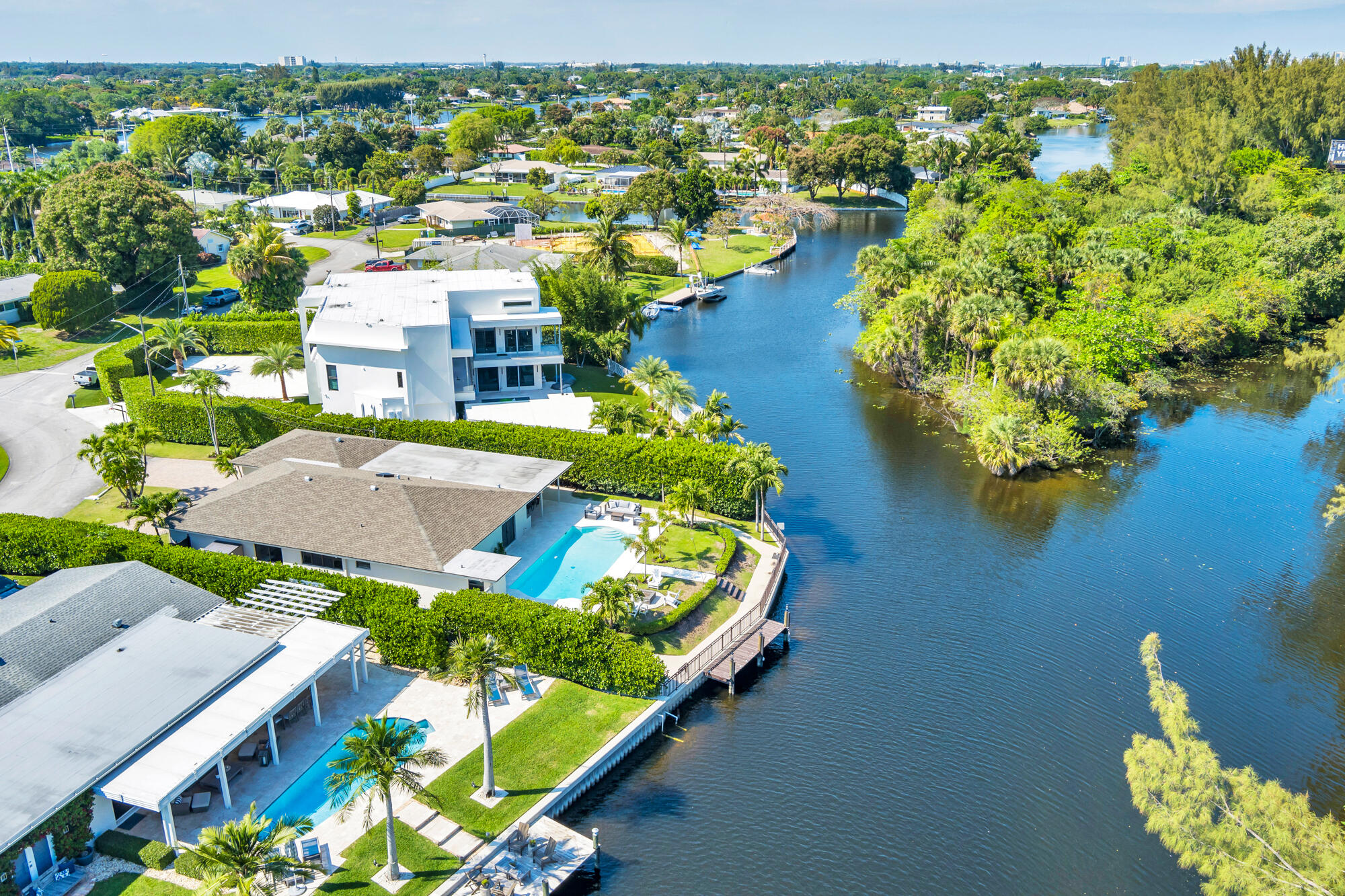 SOUTH LAKE SHORES - Residential