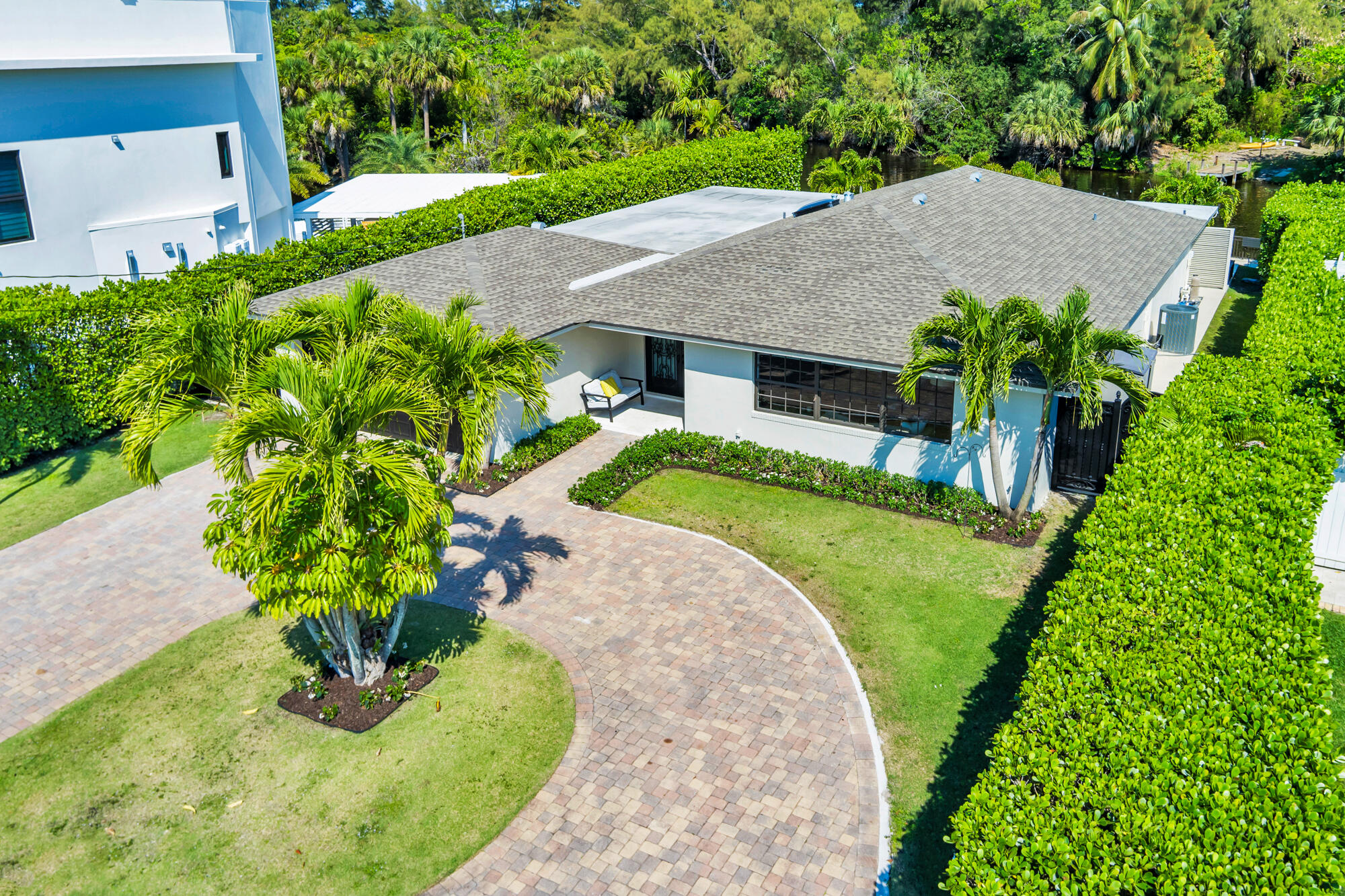 SOUTH LAKE SHORES - Residential