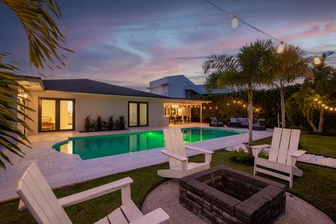 Tiny photo for 7730 Beta Circle E, Lake Clarke Shores, FL 33406 (MLS # R11133121)
