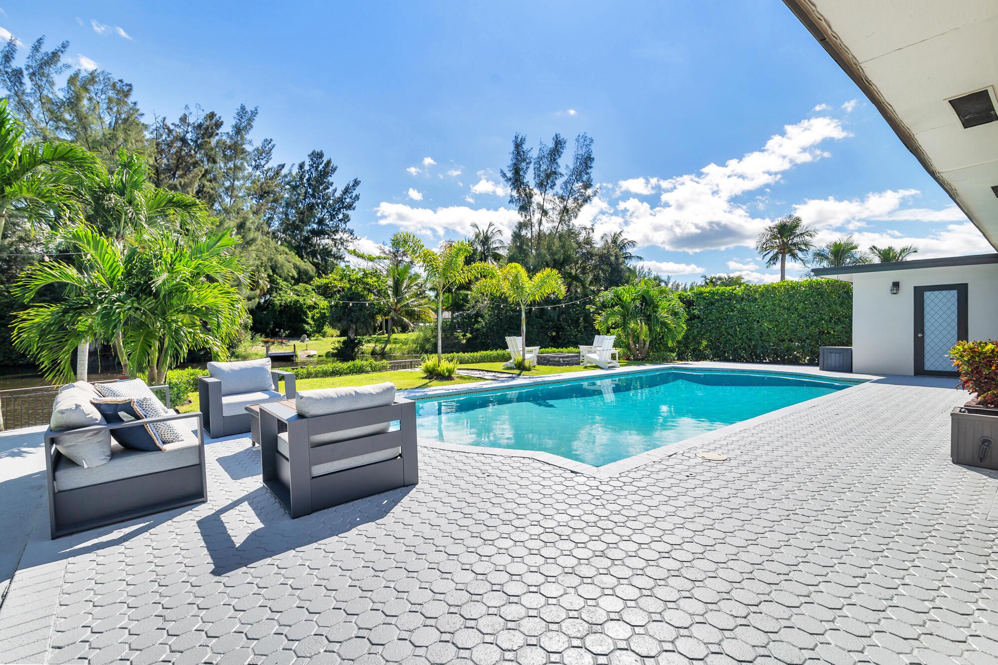 SOUTH LAKE SHORES - Residential