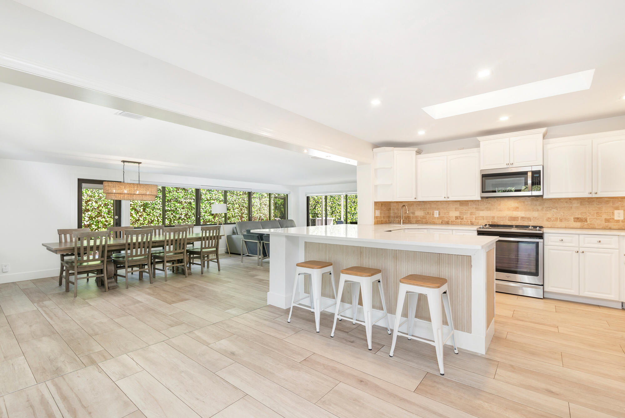 SOUTH LAKE SHORES - Residential