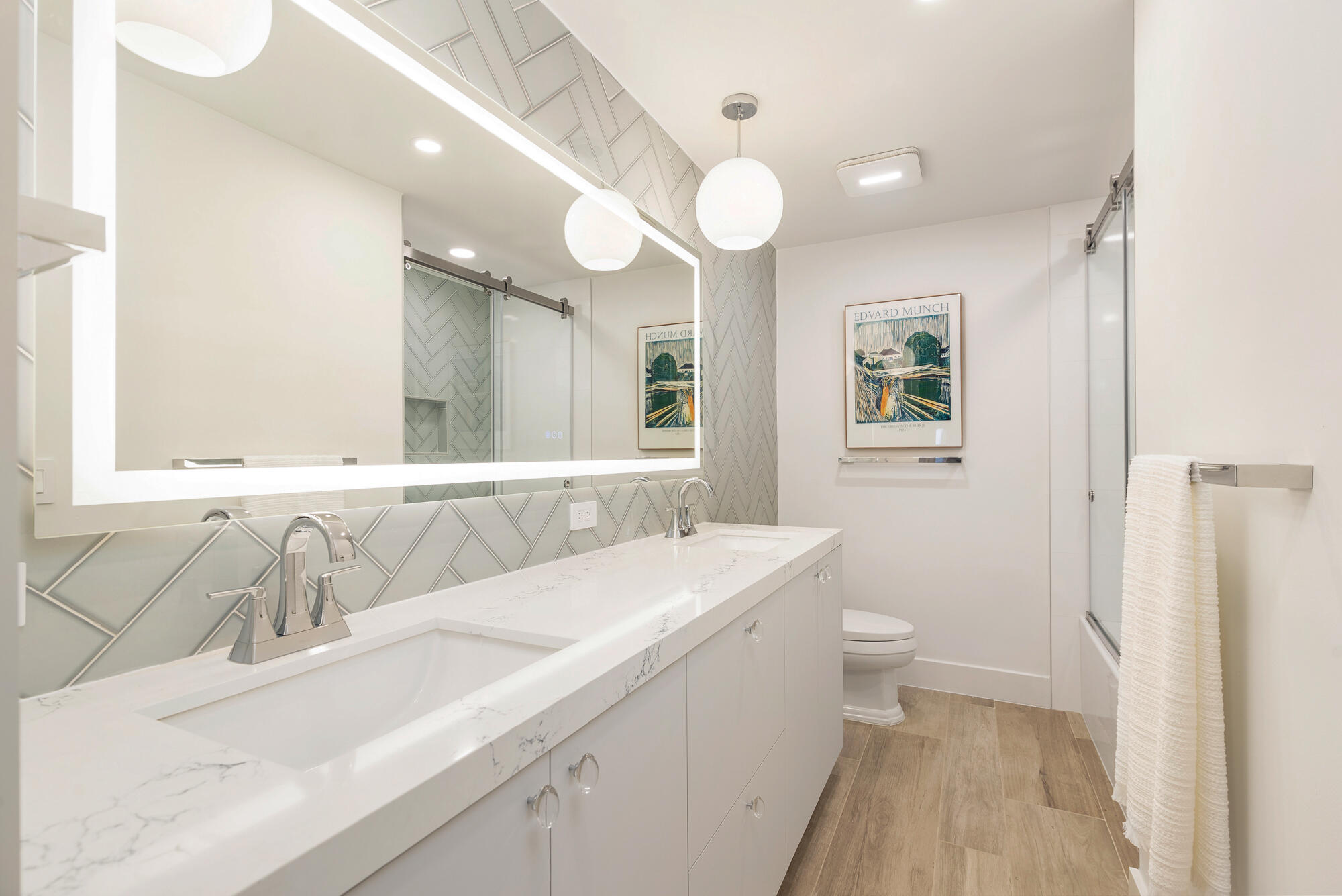 SOUTH LAKE SHORES - Residential