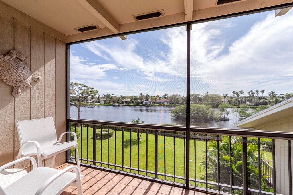 Photo of 9160 SE Riverfront Terrace #L, Jupiter, FL 33469 (MLS # R11048526)