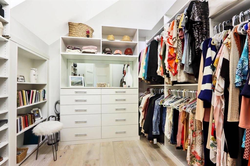 RIVERSIDE - Residential