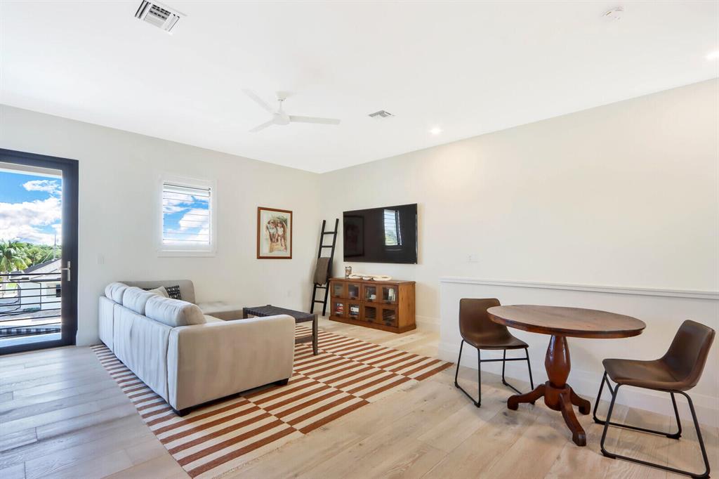 RIVERSIDE - Residential