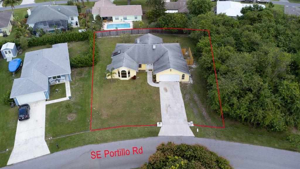 Photo of 1417 SE Portillo Road, Port Saint Lucie, FL 34952 (MLS # R10970345)