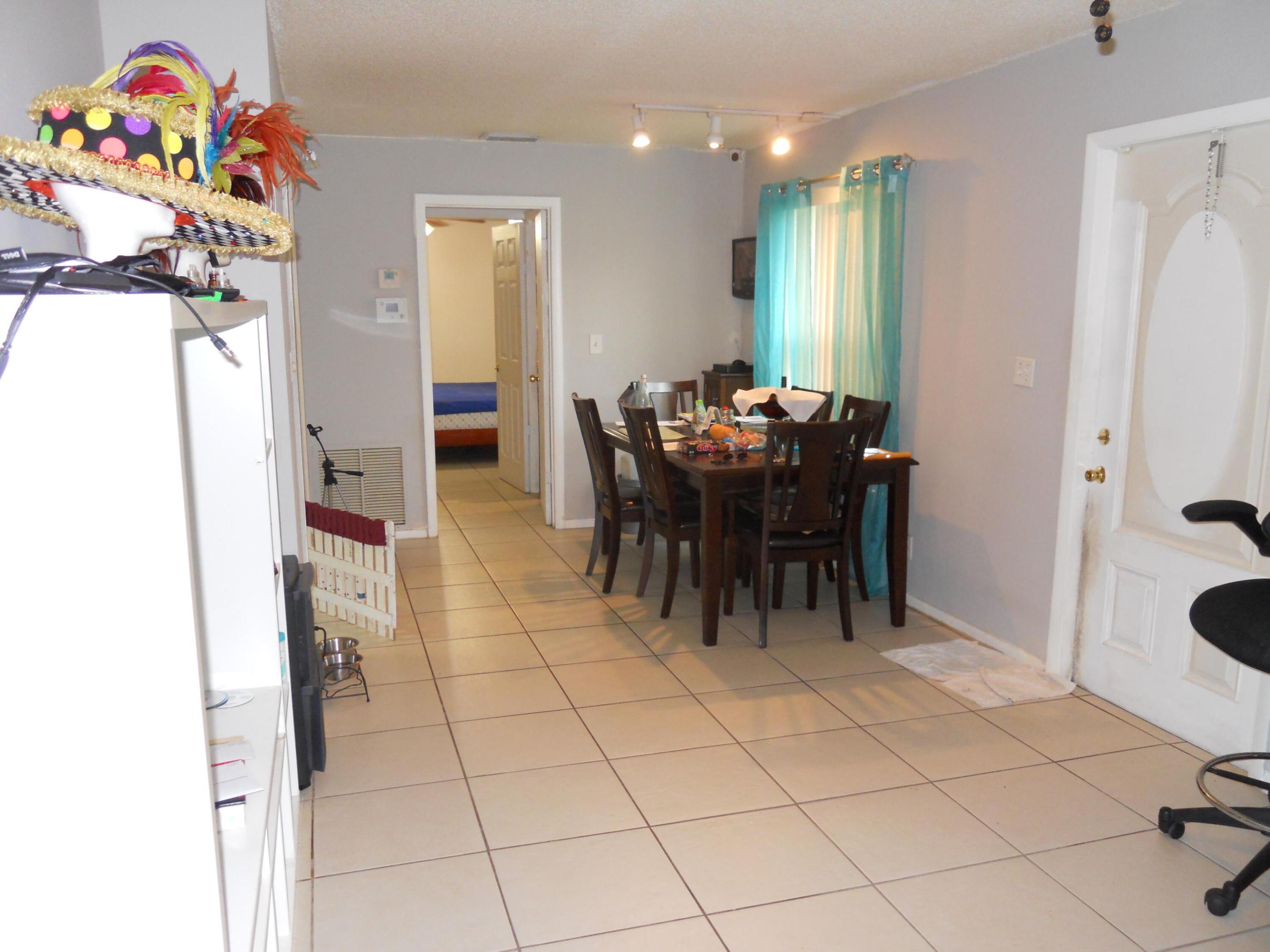 OAKLAND PARK SECOND ADD - Residential