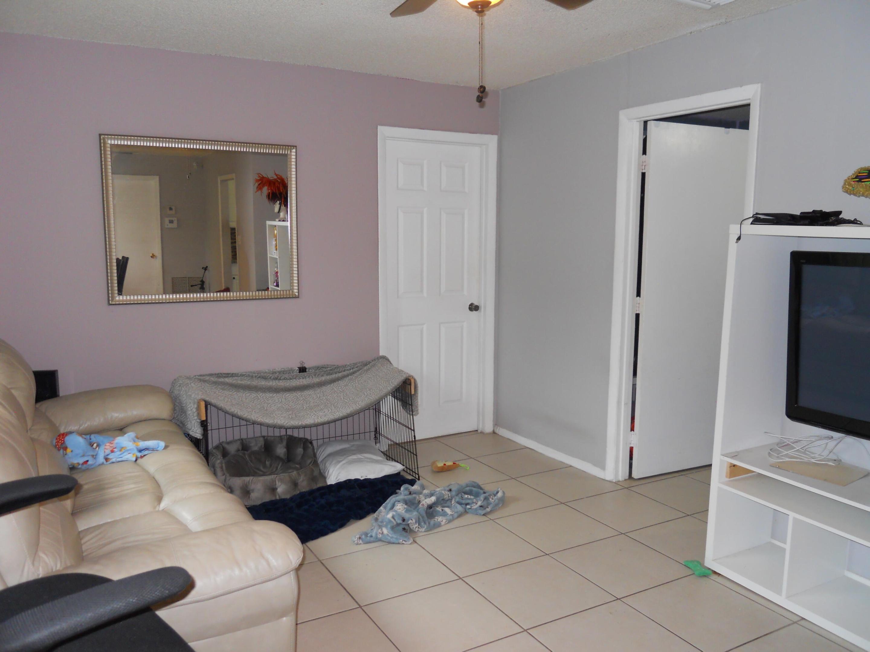 OAKLAND PARK SECOND ADD - Residential