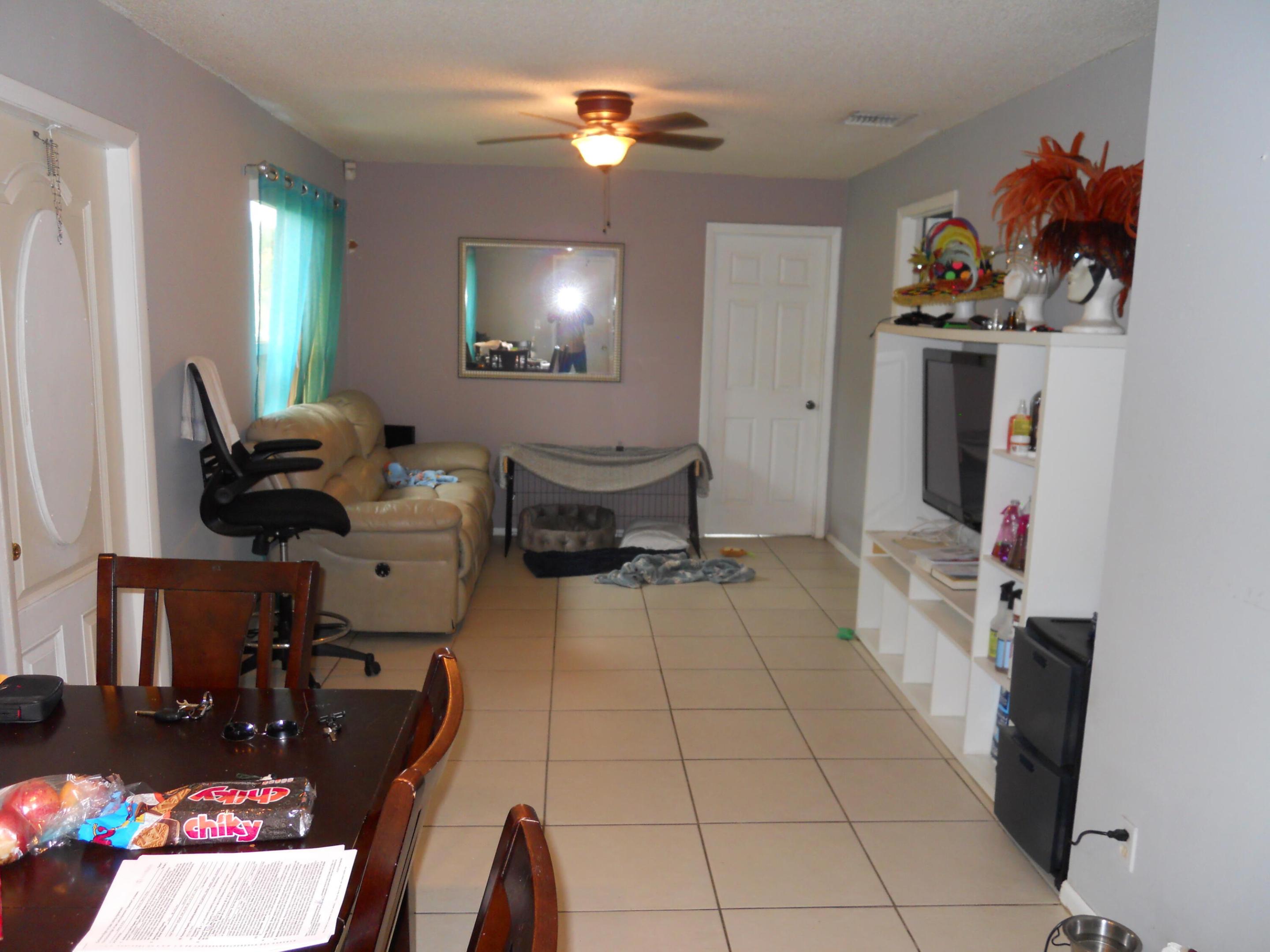 OAKLAND PARK SECOND ADD - Residential
