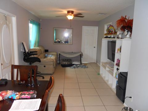 Tiny photo for 3290 NE 10th Avenue, Oakland Park, FL 33334 (MLS # B26023909)