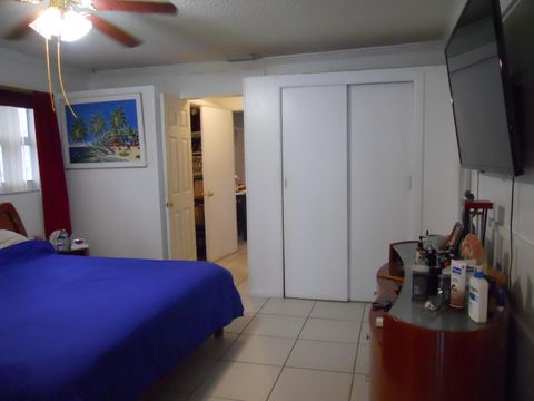 Tiny photo for 3290 NE 10th Avenue, Oakland Park, FL 33334 (MLS # B26023909)