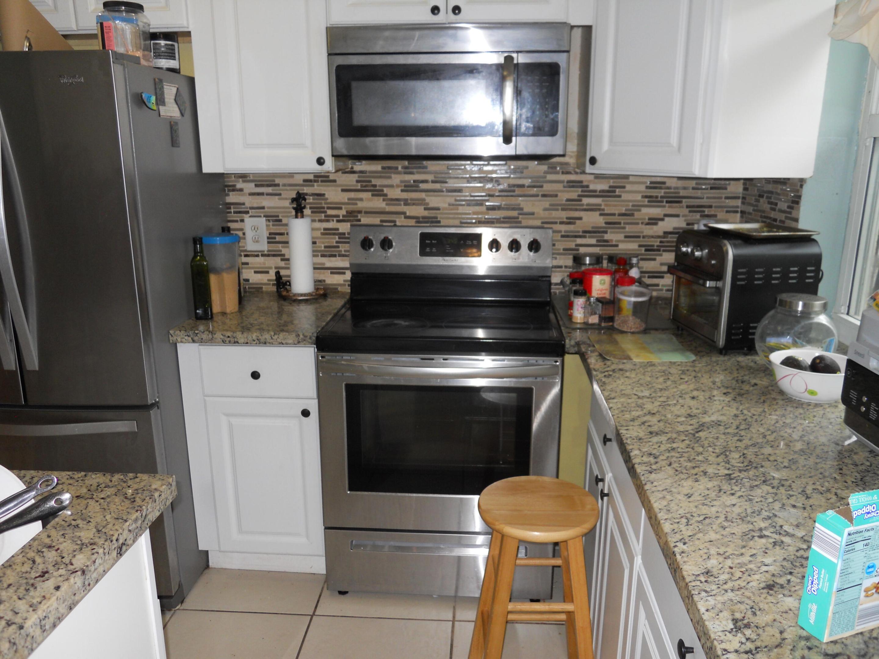 OAKLAND PARK SECOND ADD - Residential