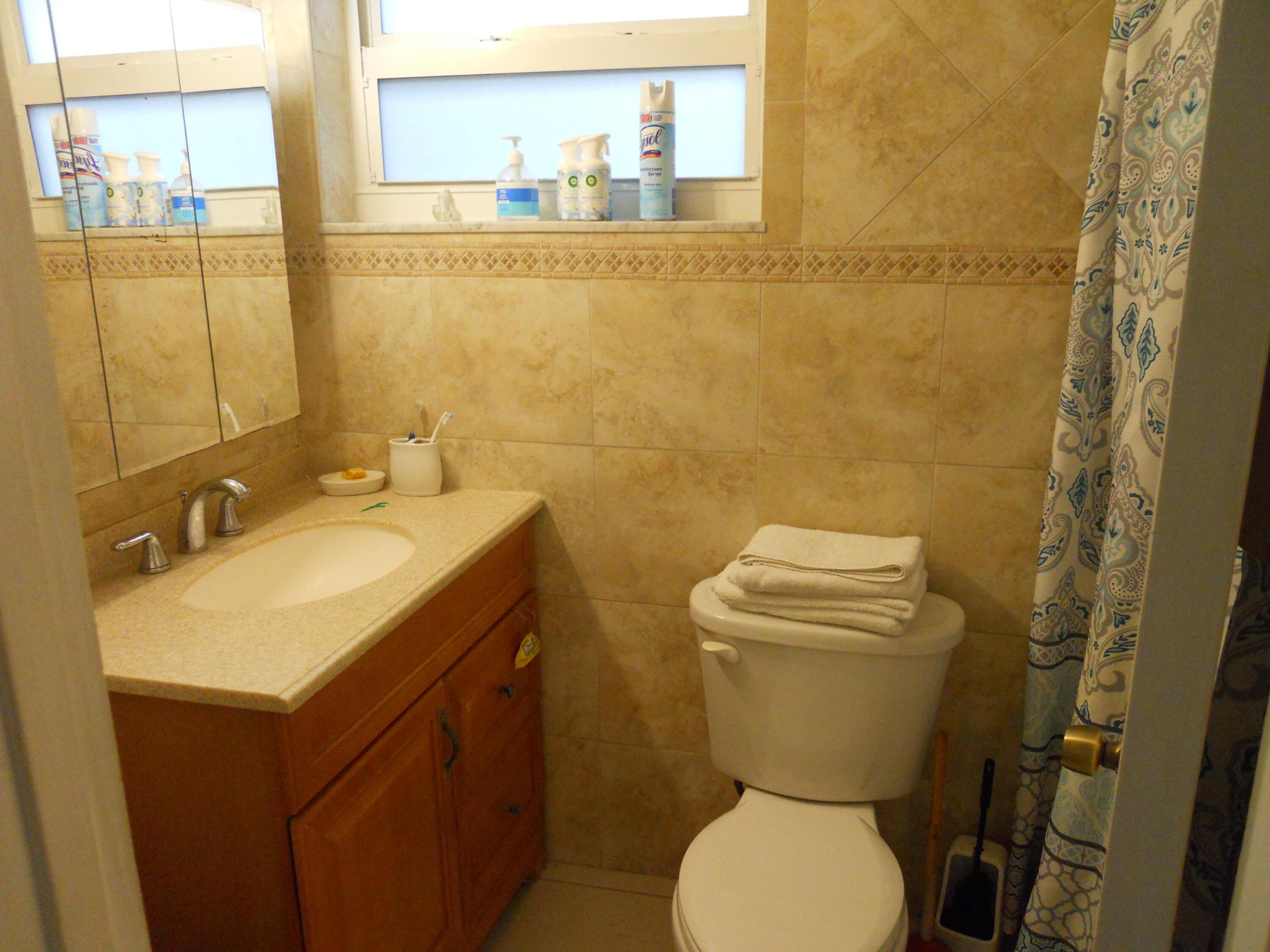 OAKLAND PARK SECOND ADD - Residential