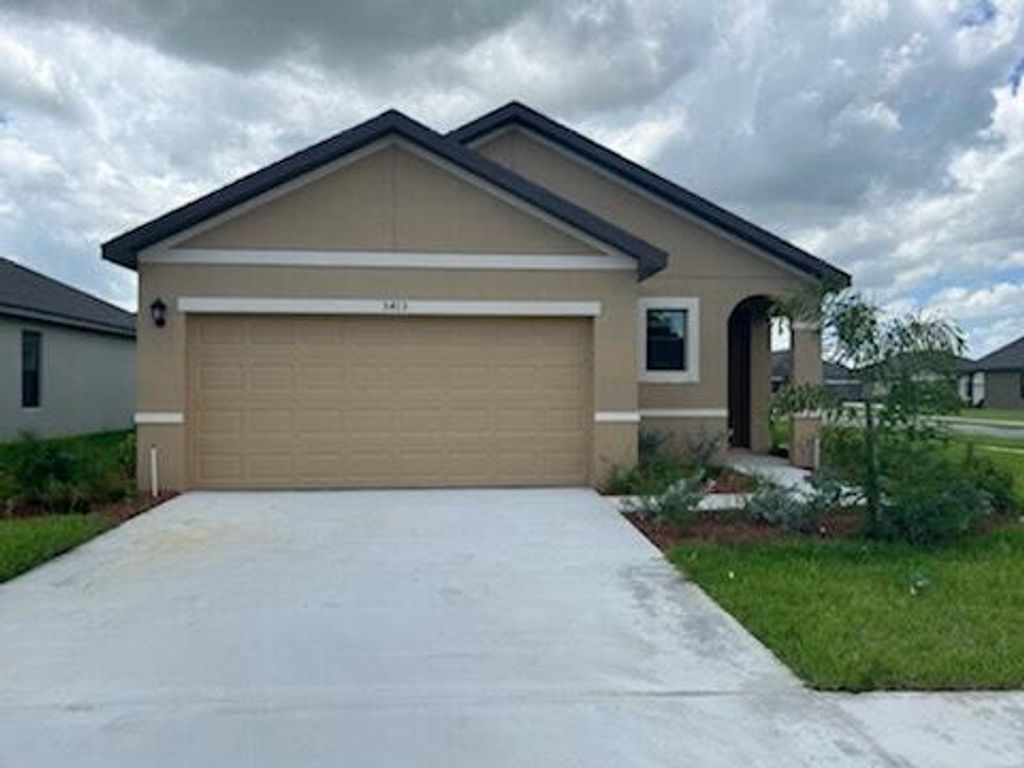 Photo of 5413 Amusement Avenue, Fort Pierce, FL 34947 (MLS # R10816400)