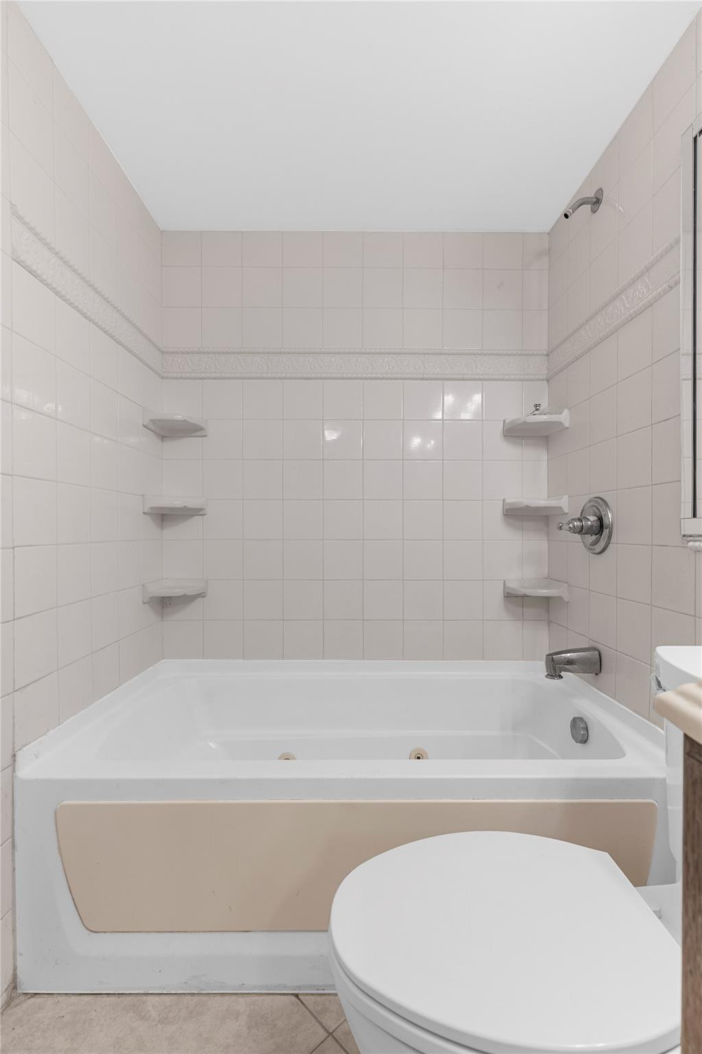 BARCELONA GARDENS CONDO - Residential