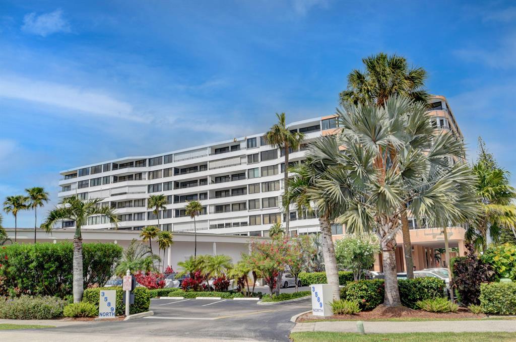 MAYFAIR HOUSE CONDO - Residential